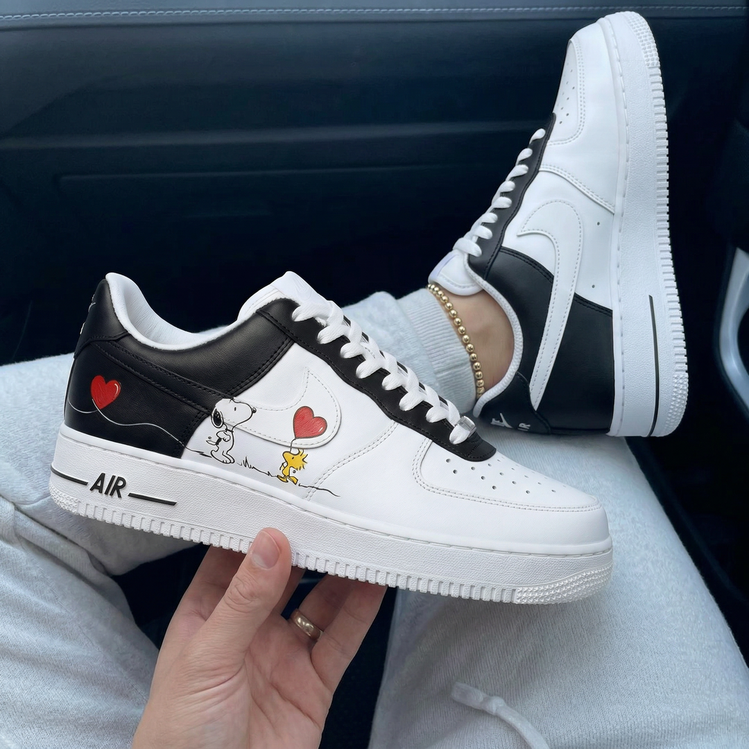 Custom Air Force 1 Black Snoopy Hearts