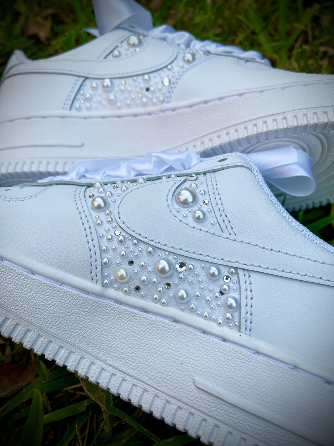 Custom Air Force 1 White Pearls And Rhinestones