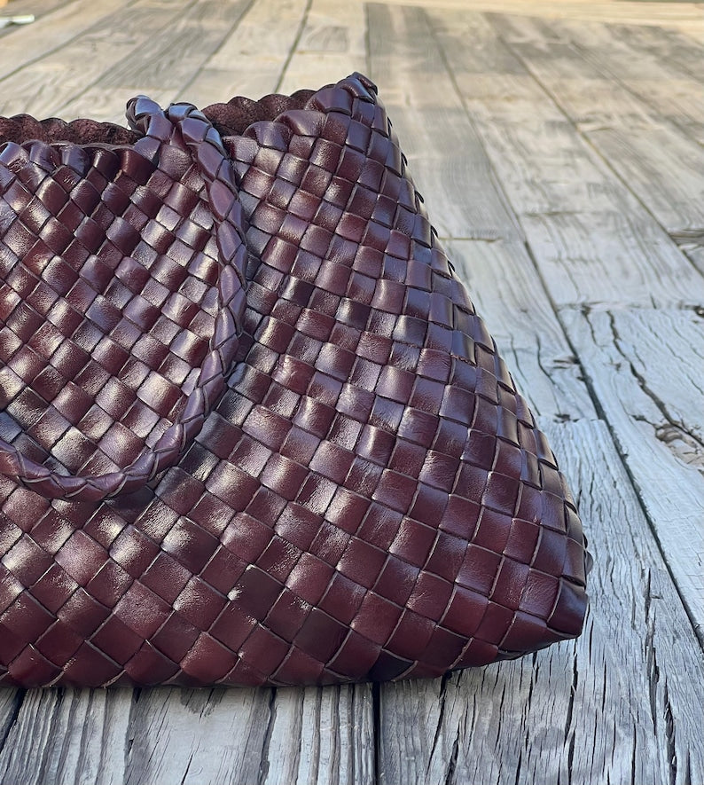 Women's Retro Handwoven Genuine Leather Tote Bag Large Capacity Casual Commuter Shoulder Bag 2 Sizes Multi-color Optional custom air force 1 custom sneakers