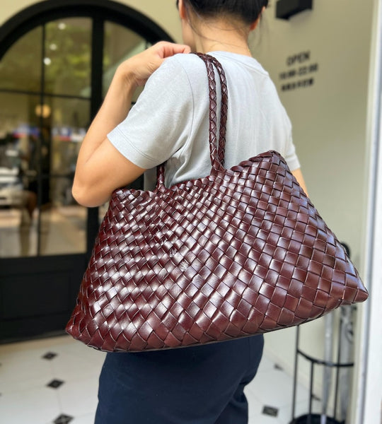 Women's Retro Handwoven Genuine Leather Tote Bag Large Capacity Casual Commuter Shoulder Bag 2 Sizes Multi-color Optional custom air force 1 custom sneakers
