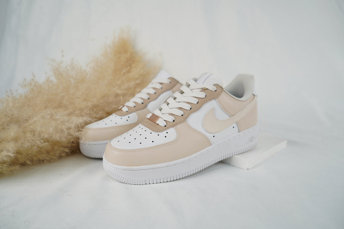 CUSTOM AIR FORCE 1 BROEN BEIGE