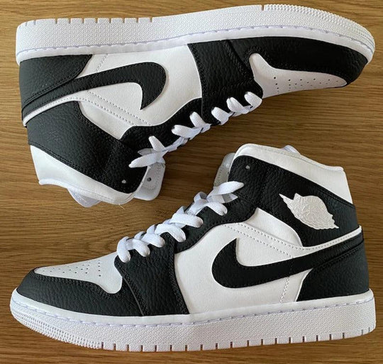 Custom Air Jordan 1 Black White 🐼🤍