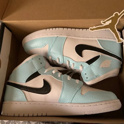 Custom Air Jordan 1 Blakc Baby Blue