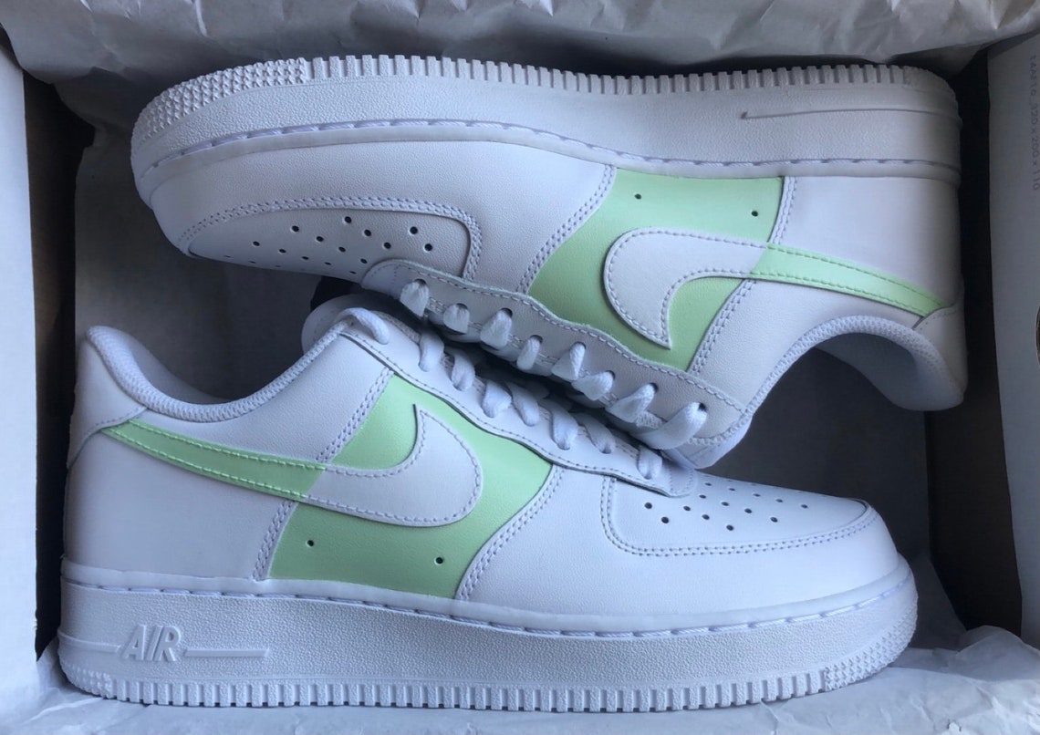 Air Force 1's Colorblock Green