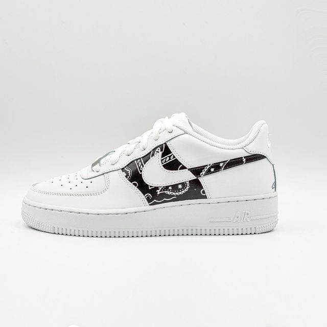 Nike Air Force 1 Wild Bandana