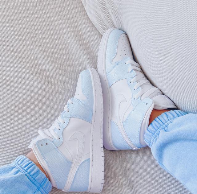 Custom Air Jordan 1 Baby Blue