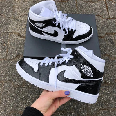 Custom Air Jordan 1 Black White 🐼🤍