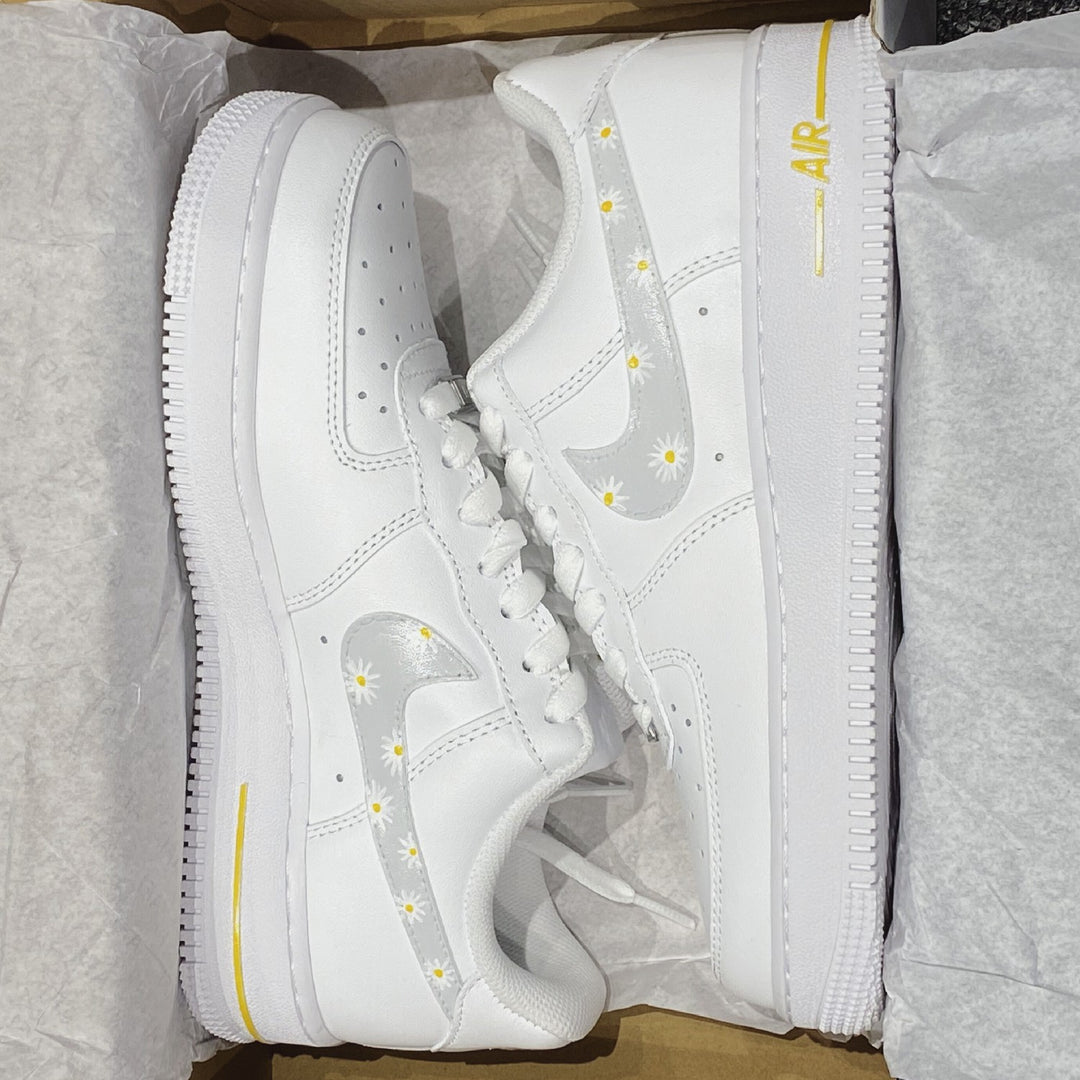 DAISY CARTOON CUSTOM AIR FORCE 1