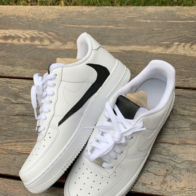 Nike Air Force 1 Reverse Swoosh