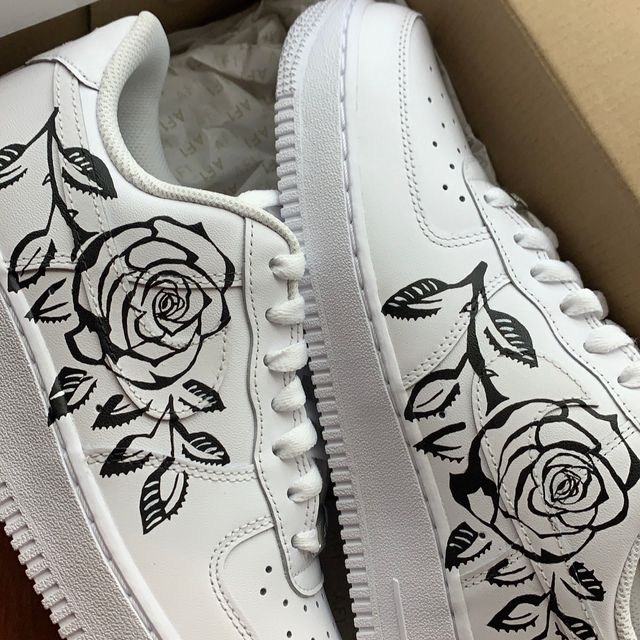 Nike Air Force 1 Roses Design