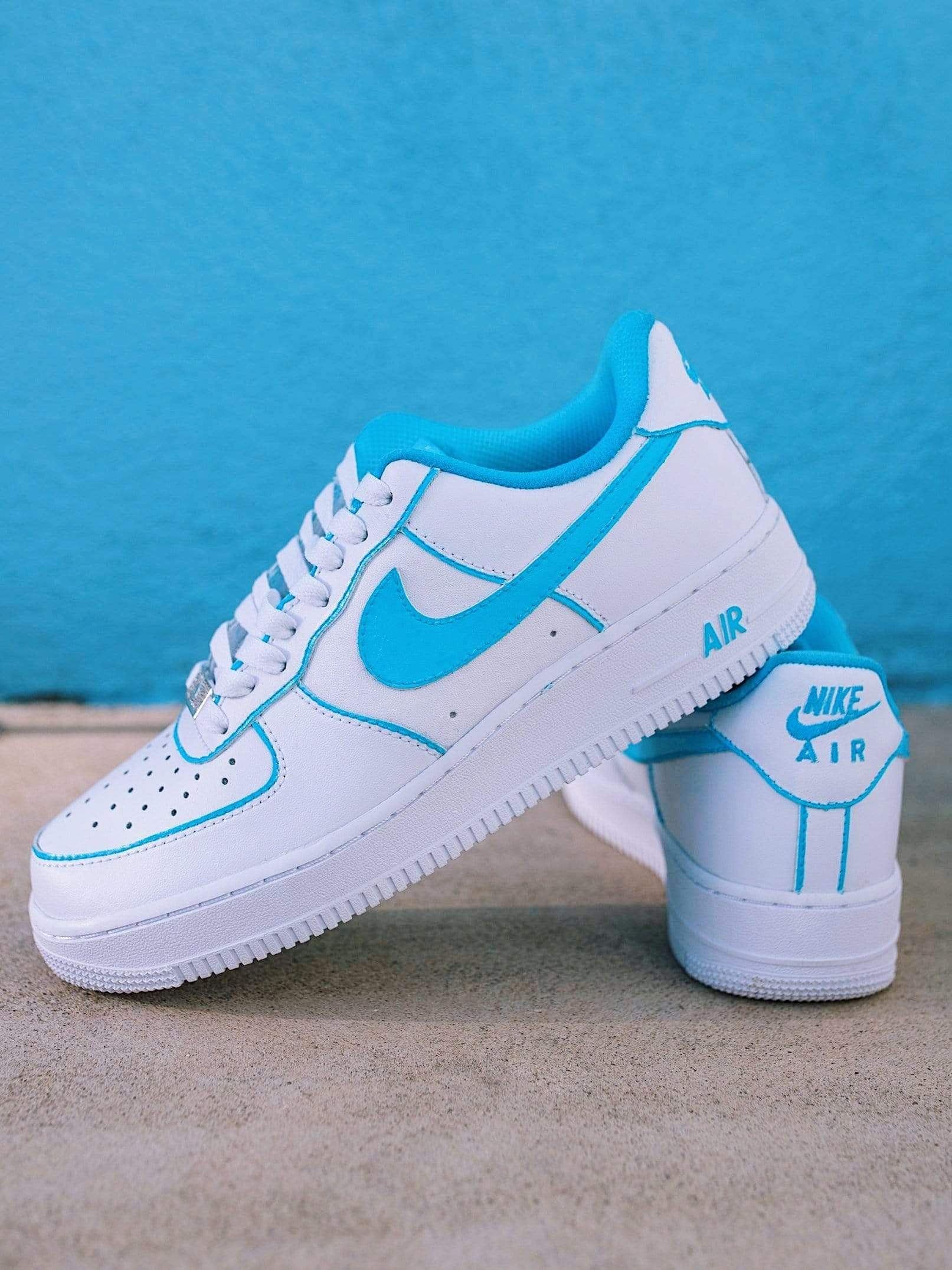Lonely Outline Air Force 1